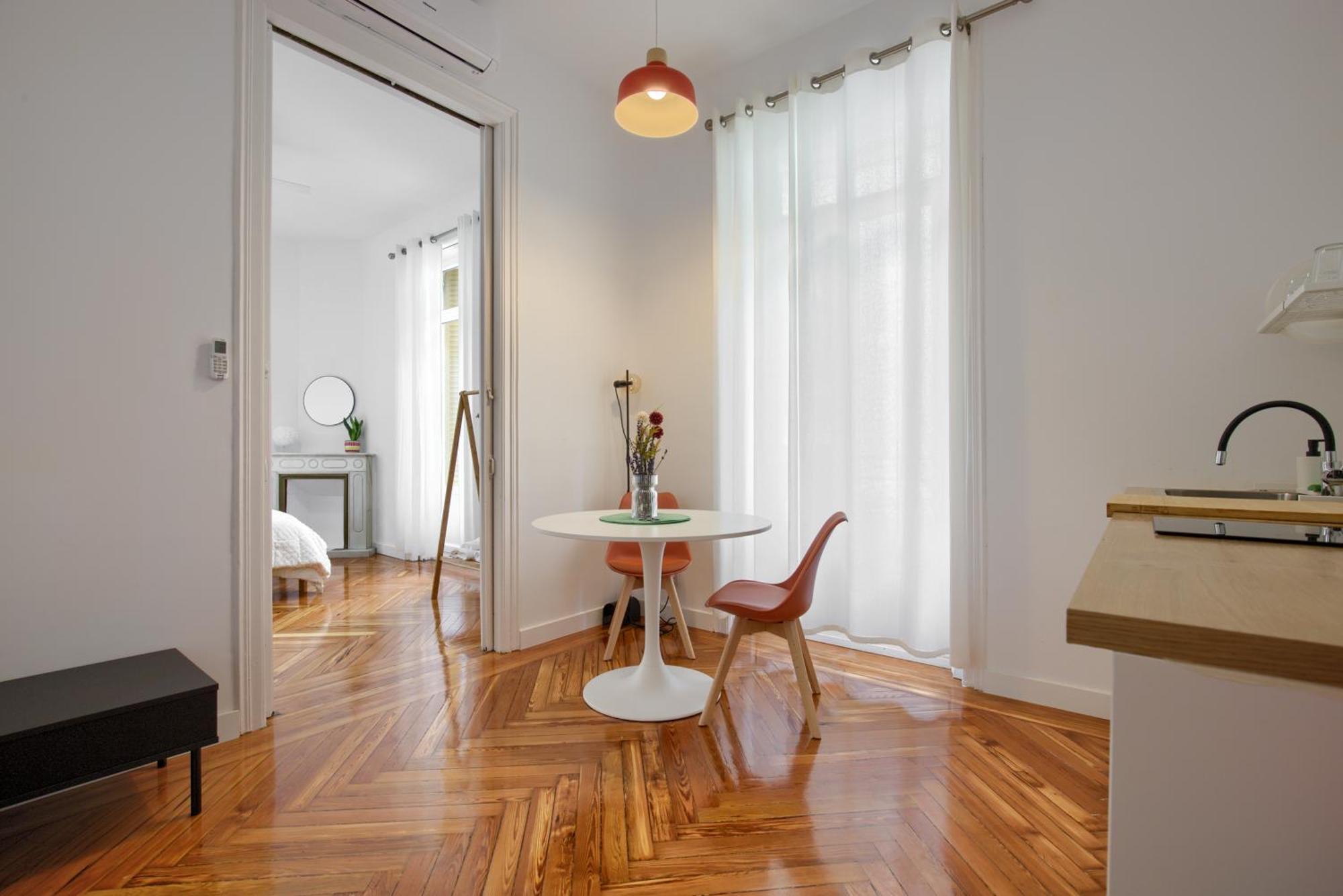 Ferienwohnung Mezzanine Orange Madrid Zimmer foto